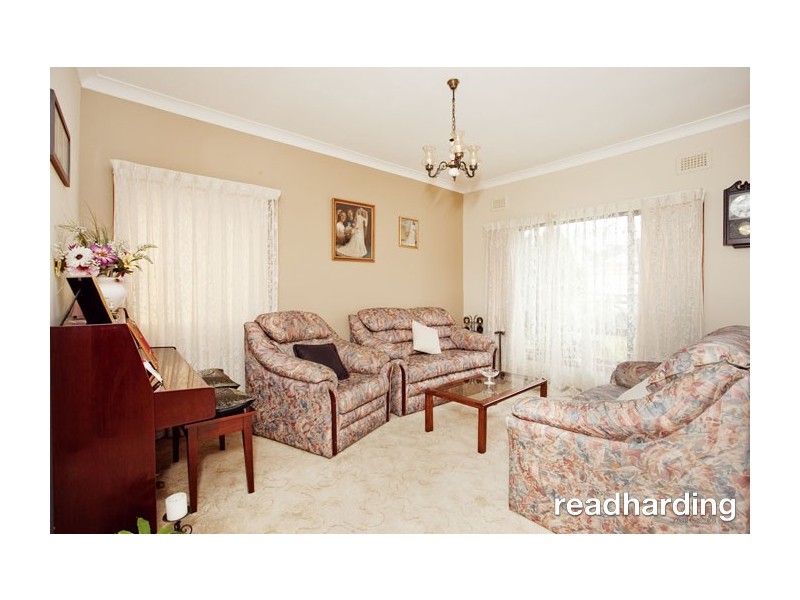 9 Loader Avenue, Beverly Hills NSW 2209