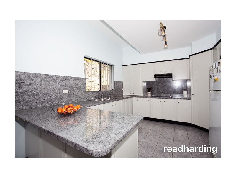 10a Moons AVe, Lugarno NSW 2210