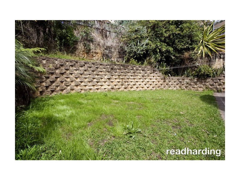 10a Moons AVe, Lugarno NSW 2210