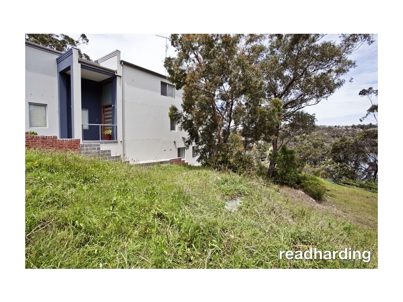 3 Tea Tree Place, Lugarno NSW 2210