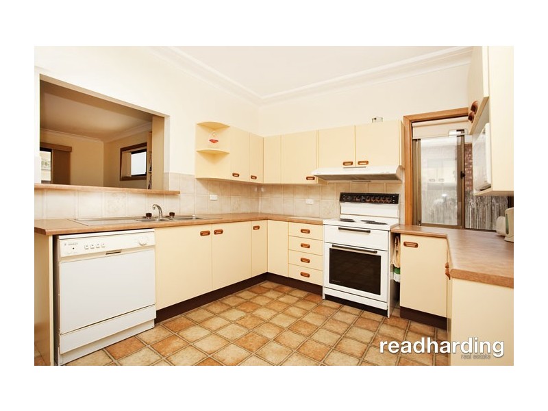 11 Clarke Street, Peakhurst NSW 2210