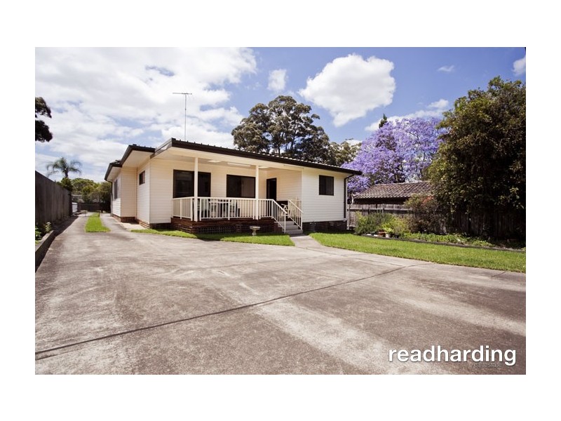 11 Clarke Street, Peakhurst NSW 2210