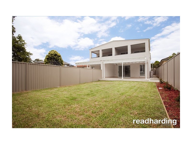 7a Peace Ave, Peakhurst Heights NSW 2210