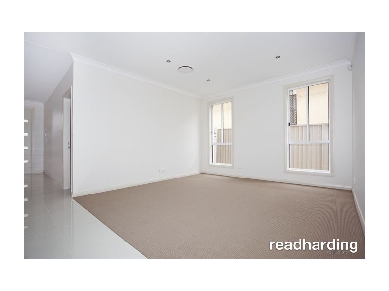 7a Peace Ave, Peakhurst Heights NSW 2210