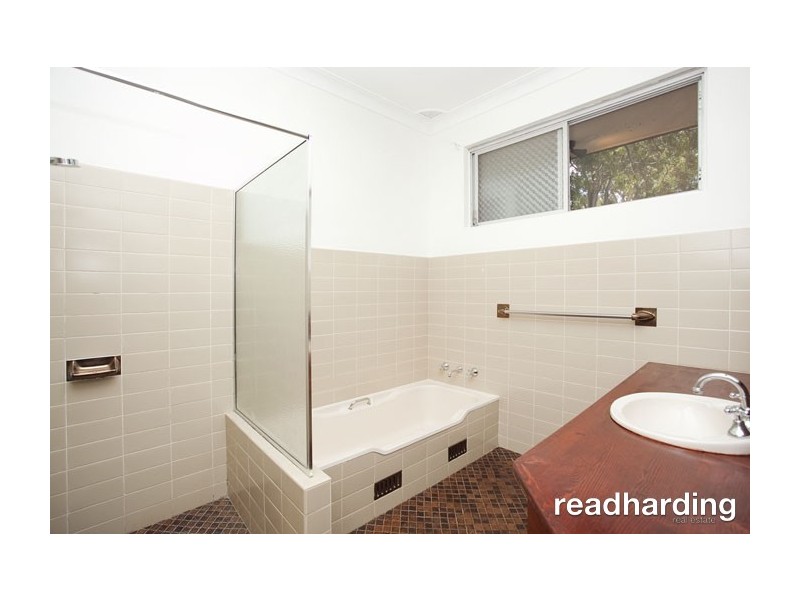 1 Barbara Place, Lugarno NSW 2210