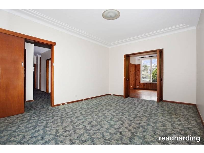 2 Berkeley Street, Peakhurst Heights NSW 2210