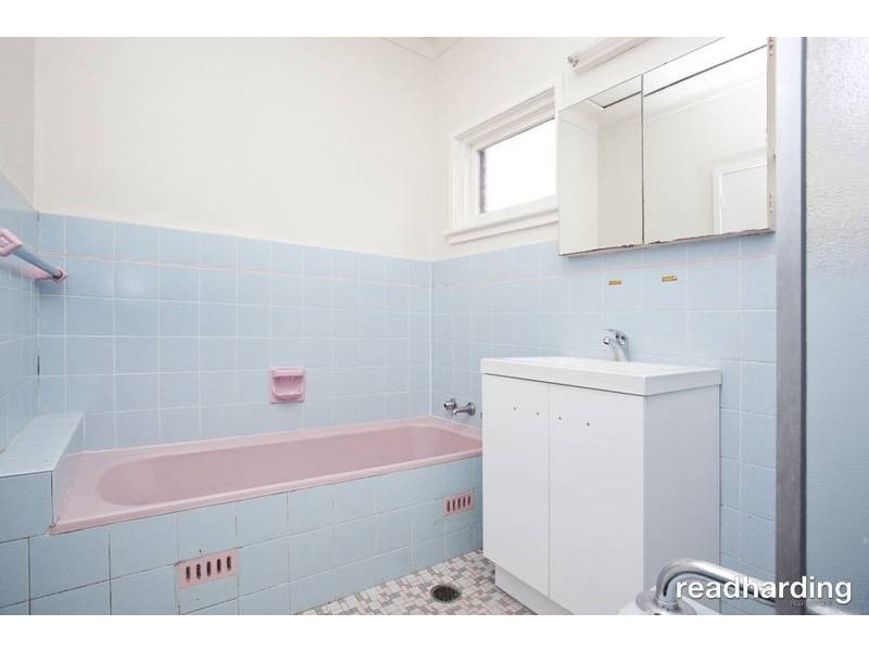2 Berkeley Street, Peakhurst Heights NSW 2210