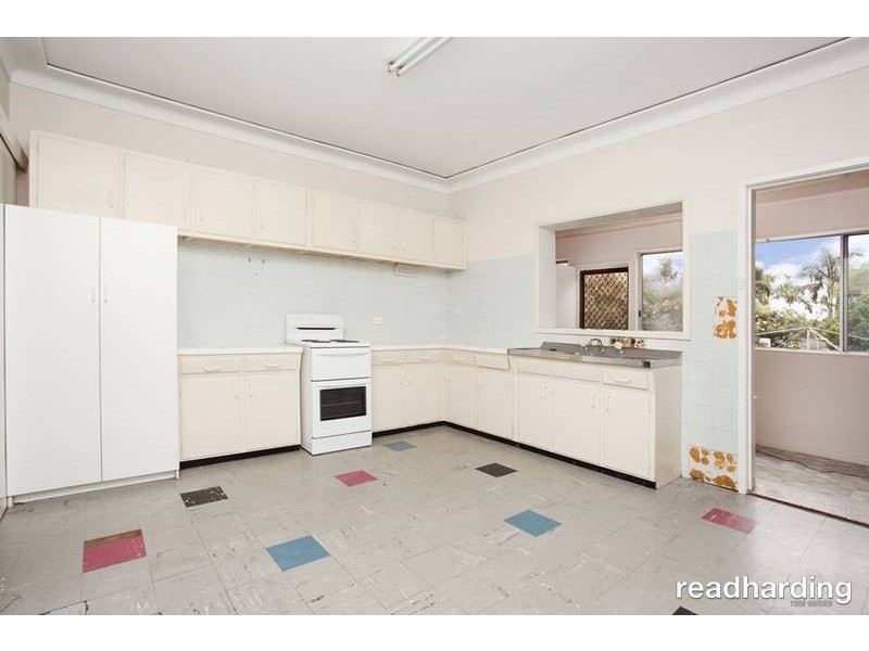 2 Berkeley Street, Peakhurst Heights NSW 2210