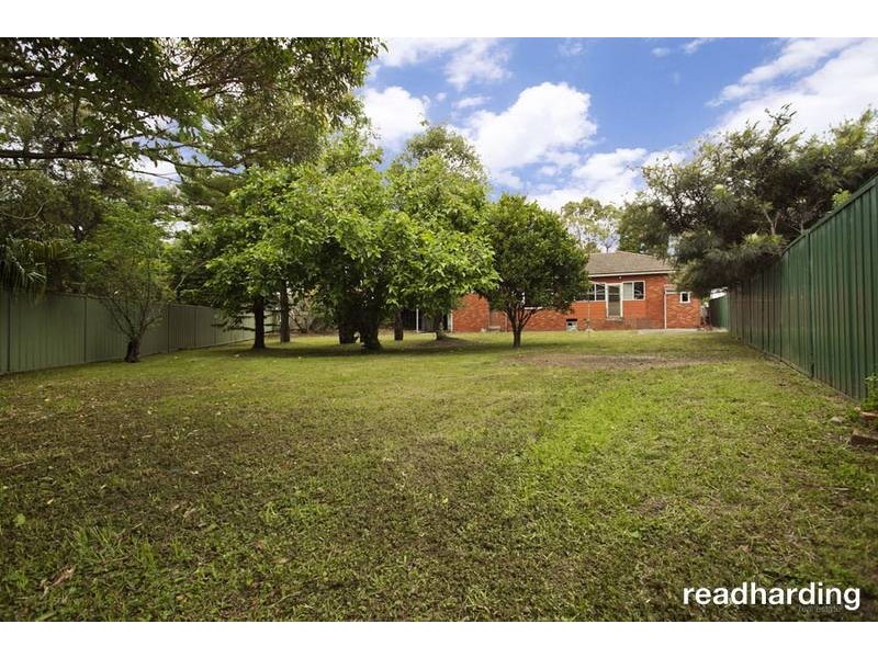 2 Berkeley Street, Peakhurst Heights NSW 2210
