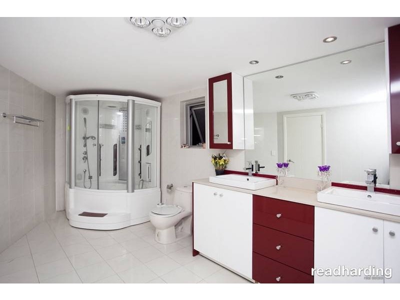 5 Tea Tree Place, Lugarno NSW 2210
