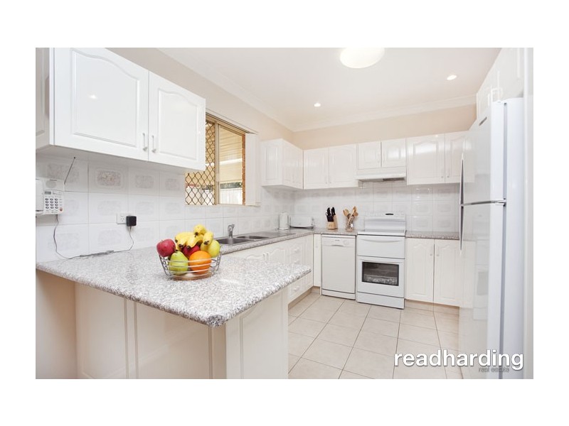 2/71 Shenstone Road, Riverwood NSW 2210