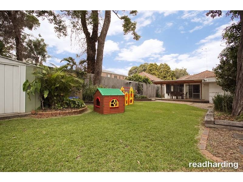 866 Forest Rd, Peakhurst NSW 2210