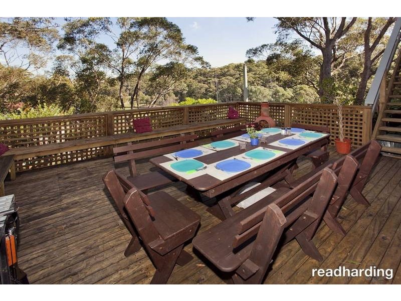 32 Robyn Street ( Entry via 32 Kara Lane ), Peakhurst Heights NSW 2210