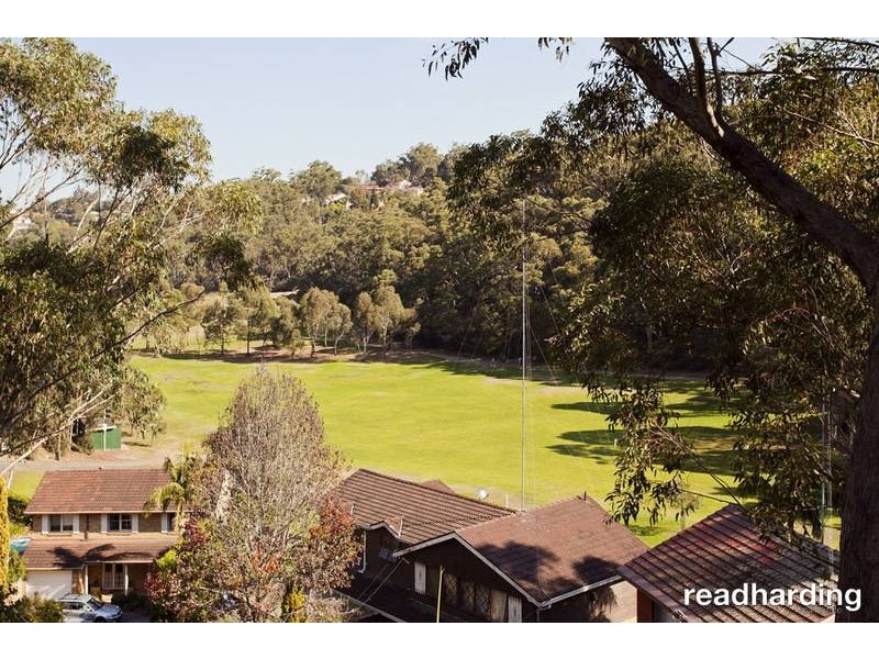 32 Robyn Street ( Entry via 32 Kara Lane ), Peakhurst Heights NSW 2210