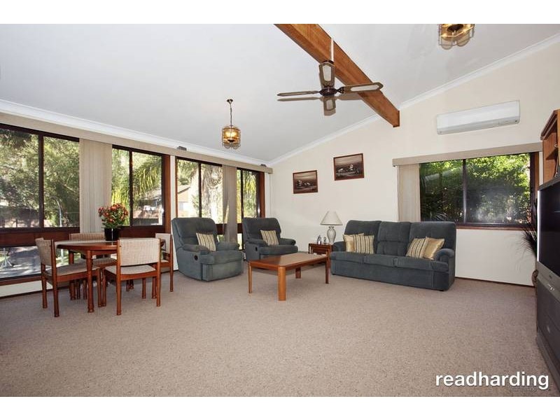 5 Ocean Place, Illawong NSW 2234