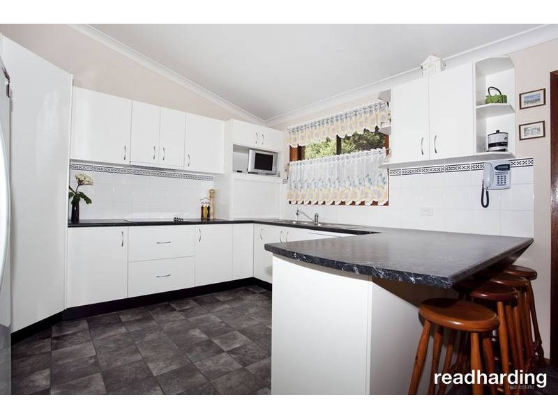 5 Ocean Place, Illawong NSW 2234