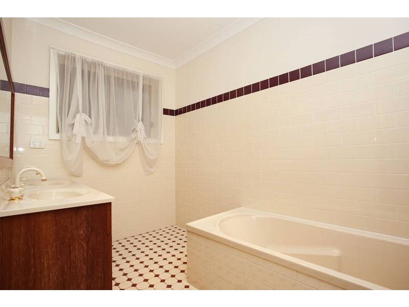66 Lugarno Pde, Lugarno NSW 2210