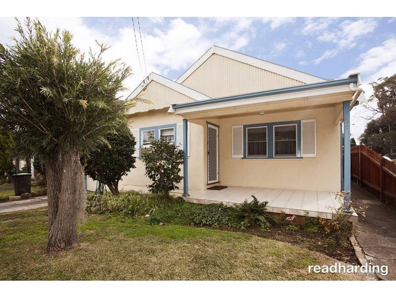 20 Park St., Peakhurst NSW 2210