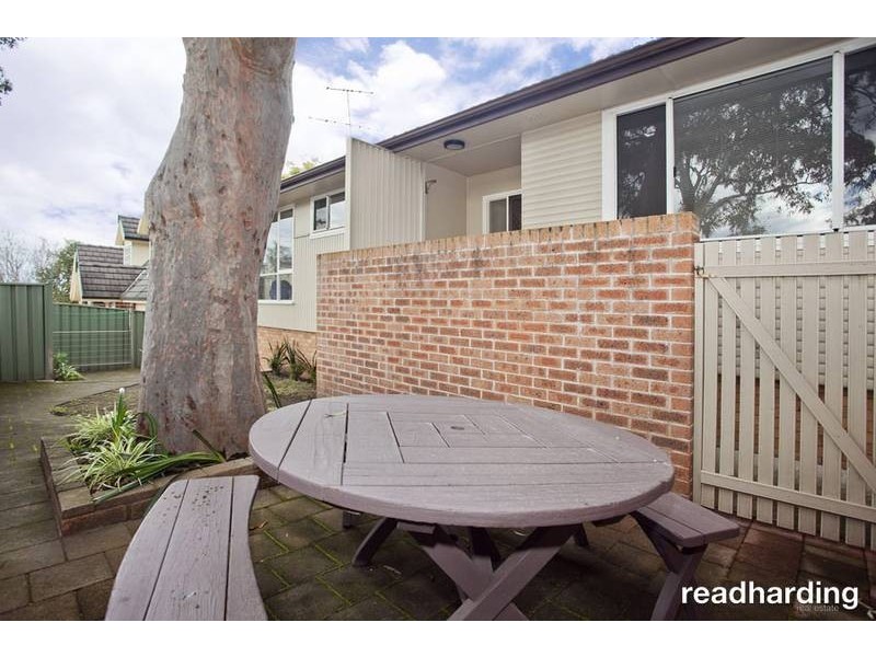 27 Old Forest Rd, Lugarno NSW 2210