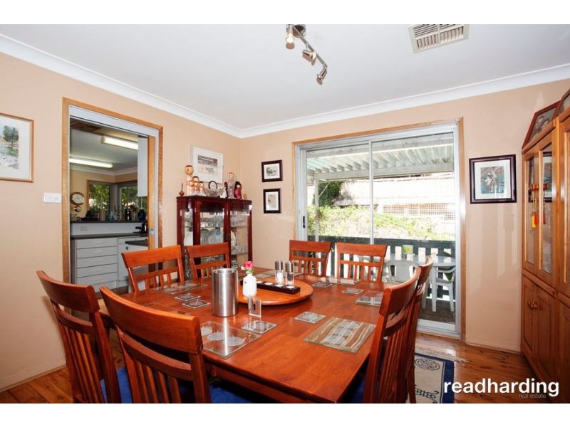 9 Murdock Crescent, Lugarno NSW 2210