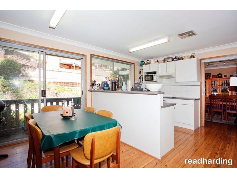 9 Murdock Crescent, Lugarno NSW 2210