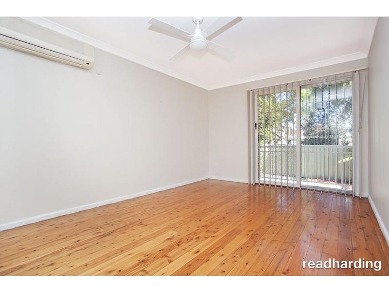 7 Bradley Cres, Wiley Park NSW 2195