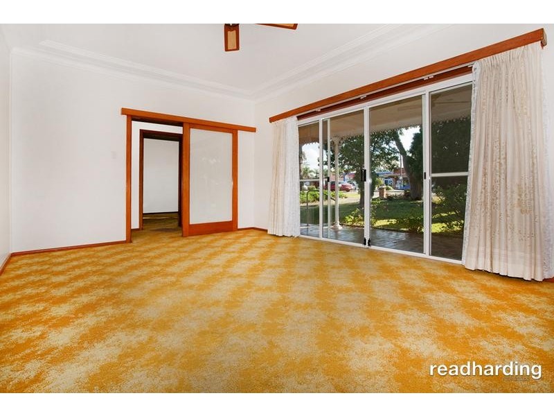 905 FOREST ROAD, Lugarno NSW 2210