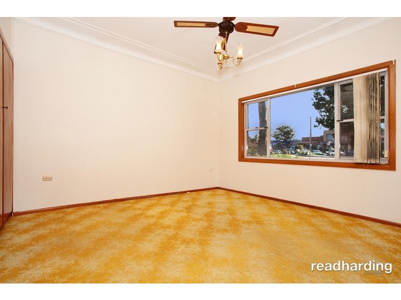 905 FOREST ROAD, Lugarno NSW 2210