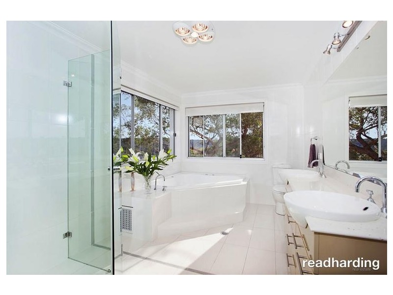 2 Tea Tree Place, Lugarno NSW 2210