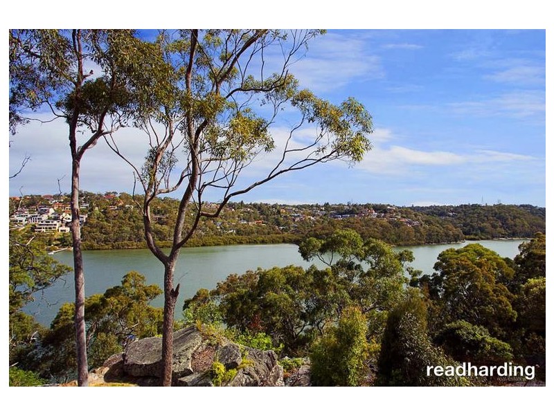 2 Tea Tree Place, Lugarno NSW 2210