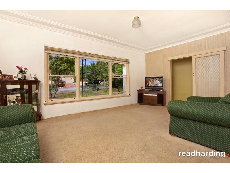 2 Lilydale Avenue, Peakhurst NSW 2210