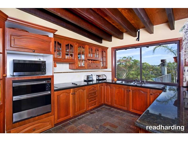 19 Woodlands Ave, Lugarno NSW 2210