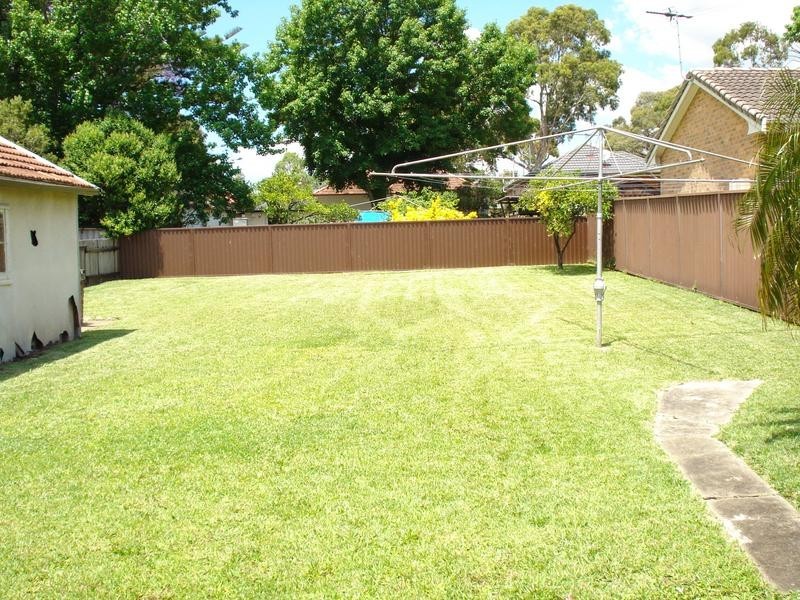 43 Glenview Avenue, Revesby NSW 2212