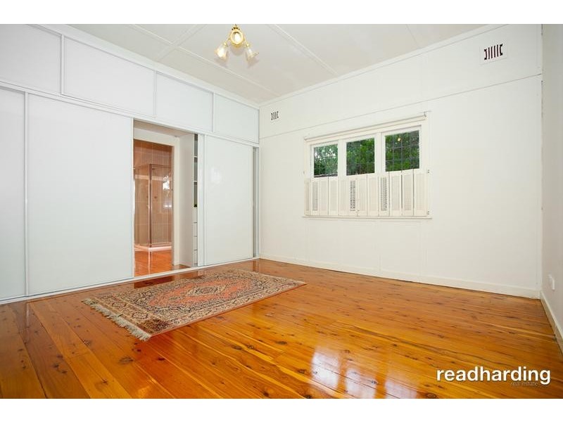 40 Boronia Parade, Lugarno NSW 2210