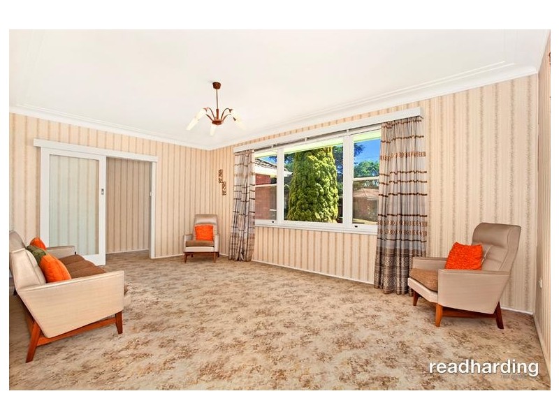 4 Taffs Avenue, Lugarno NSW 2210