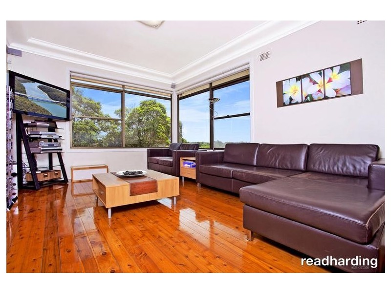 2 Waterside Pde, Peakhurst Heights NSW 2210