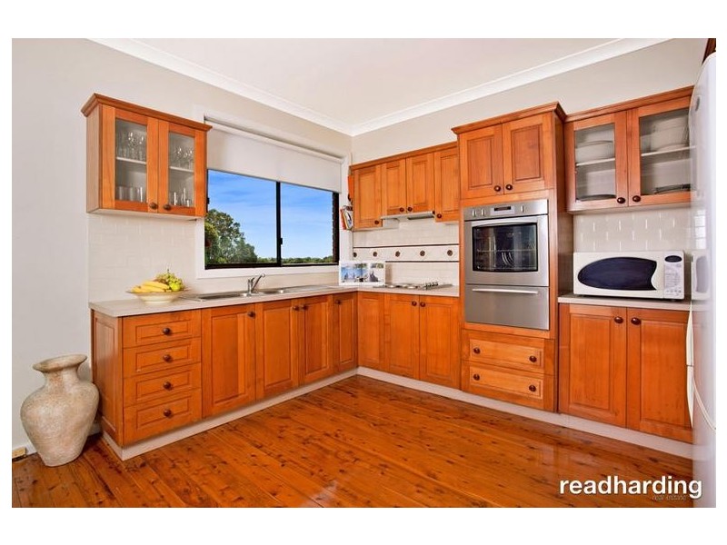 2 Waterside Pde, Peakhurst Heights NSW 2210
