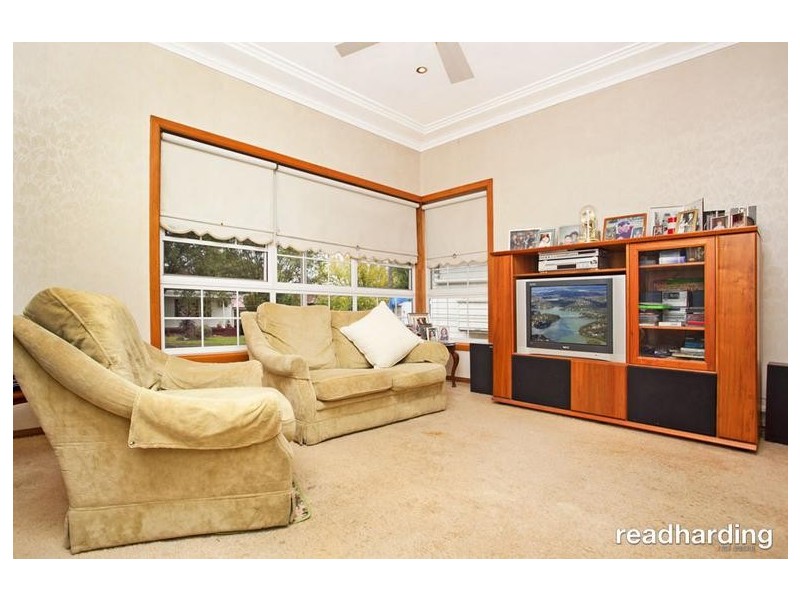 8 Salisbury Avenue, Riverwood NSW 2210