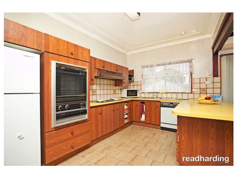 8 Salisbury Avenue, Riverwood NSW 2210