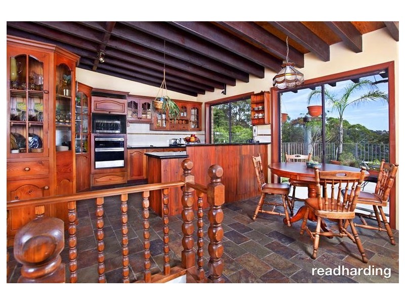 19 Woodlands Ave, Lugarno NSW 2210