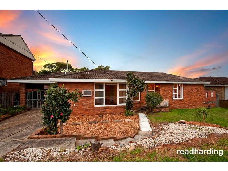 1 Pine Street, Lugarno NSW 2210