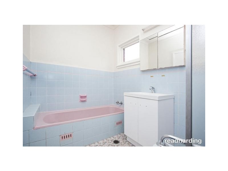 2 Berkeley St, Peakhurst Heights NSW 2210