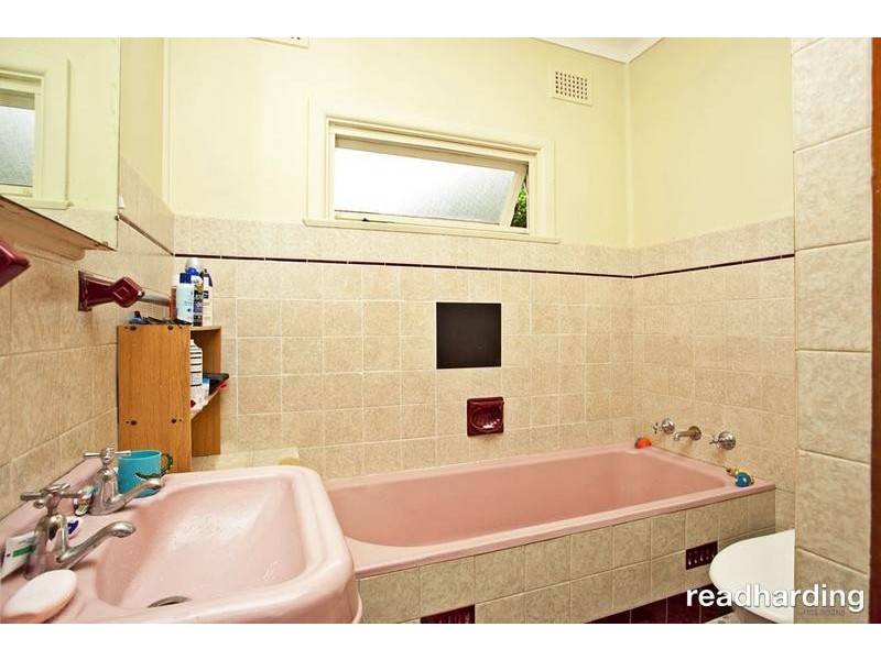 44 Clarke Street South, Peakhurst NSW 2210