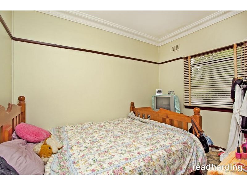 44 Clarke Street South, Peakhurst NSW 2210