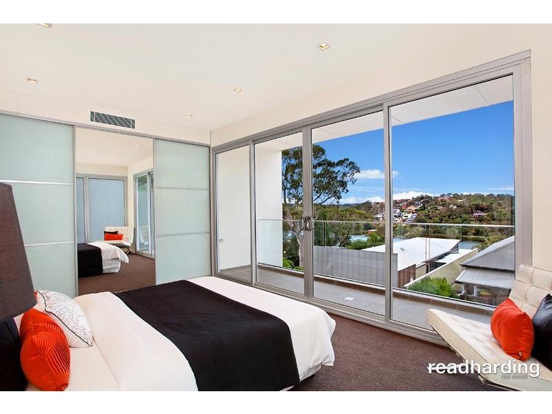 2 Coachwood Place, Lugarno NSW 2210