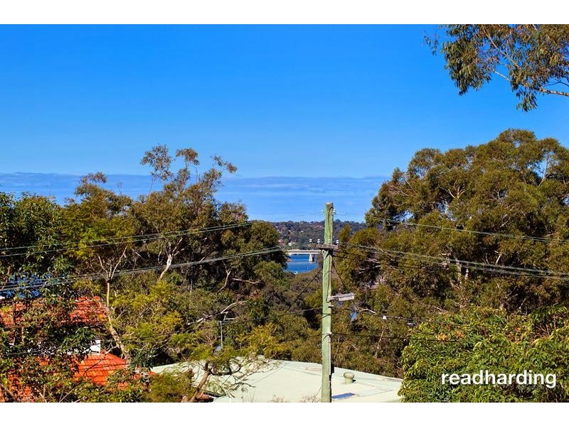 9 Booyong Avenue, Lugarno NSW 2210