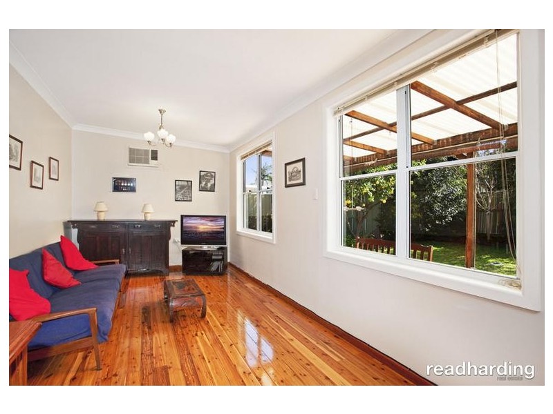 11 Boatwright Ave, Lugarno NSW 2210