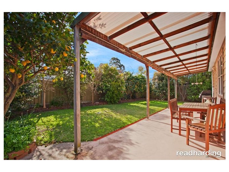 11 Boatwright Ave, Lugarno NSW 2210