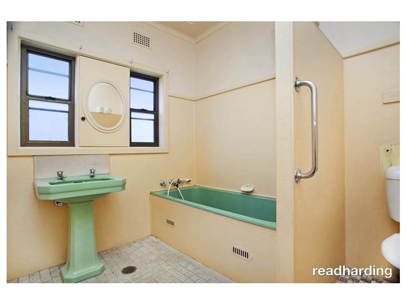 28 Morotai Avenue, Riverwood NSW 2210