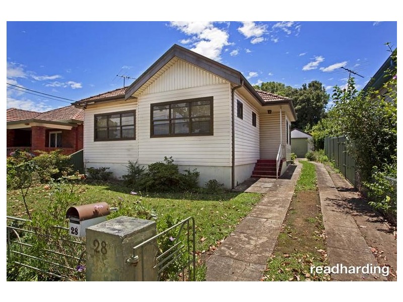 28 Morotai Avenue, Riverwood NSW 2210
